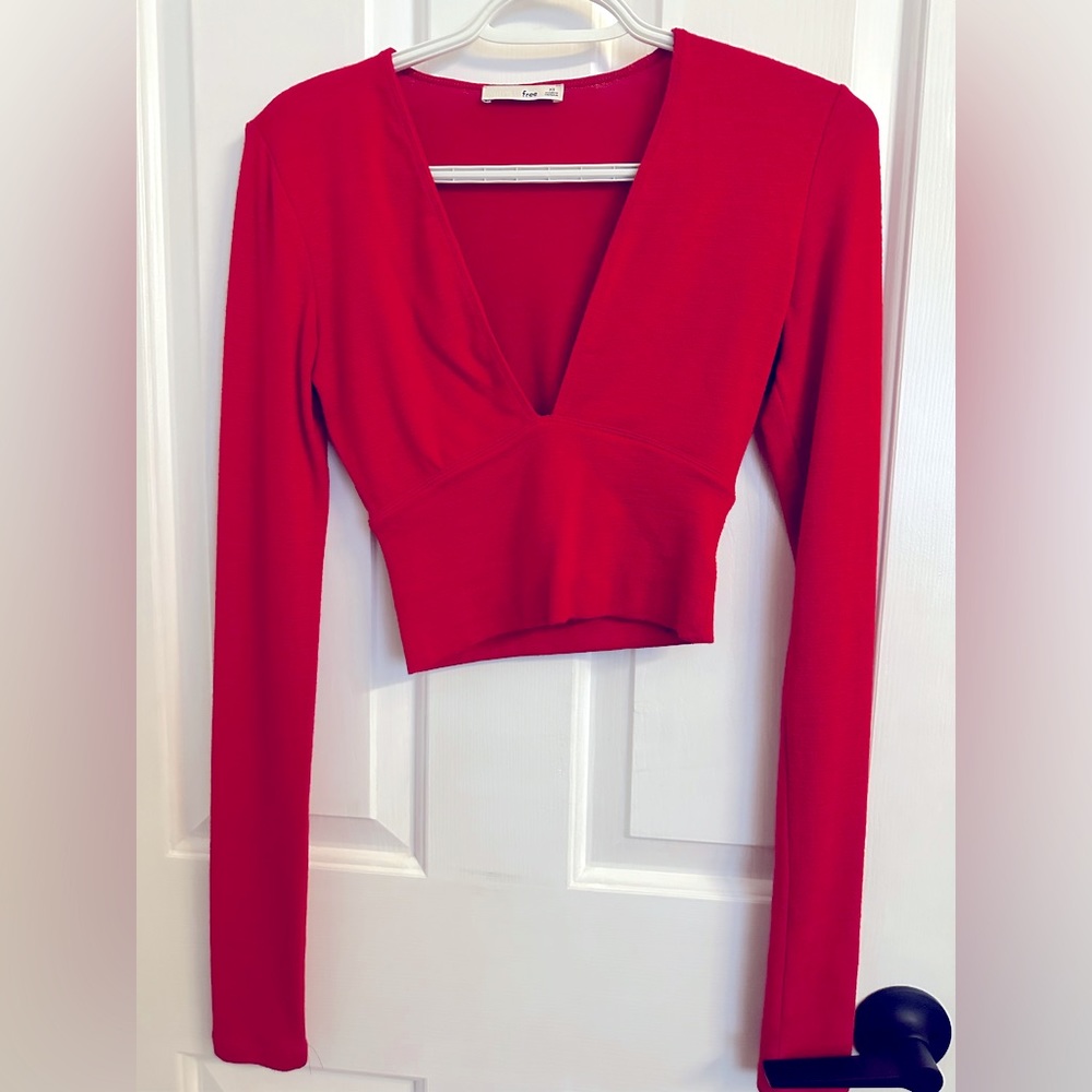 Aritzia free crop top